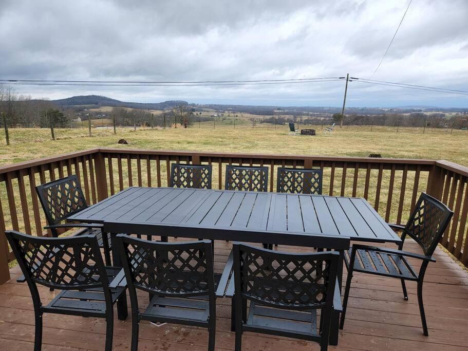 Spacious Family Farmhouse Pikeville Екстер'єр фото